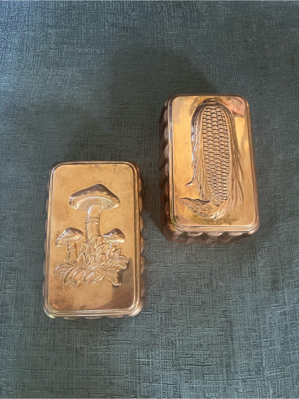 Set of 2 vintage copper molds. Retro Kitchen